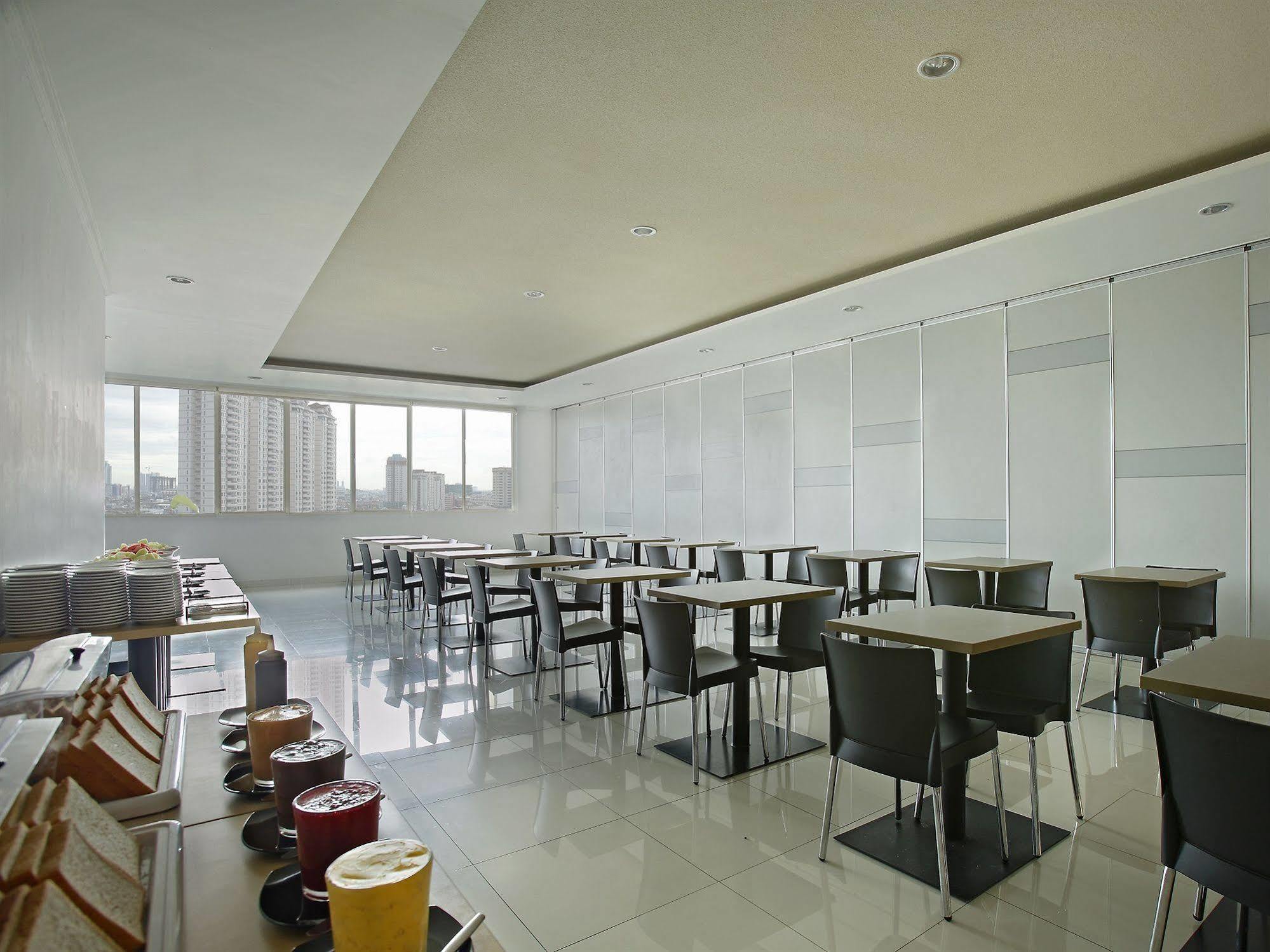 ג'קרטה Amaris Hotel Mangga Dua Square מראה חיצוני תמונה